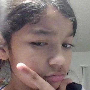 Meet your Posher, Fatima